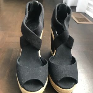 Tory burch wedge’s size 8
